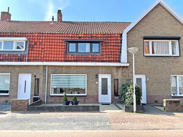 Hondiusstraat 11, Terneuzen